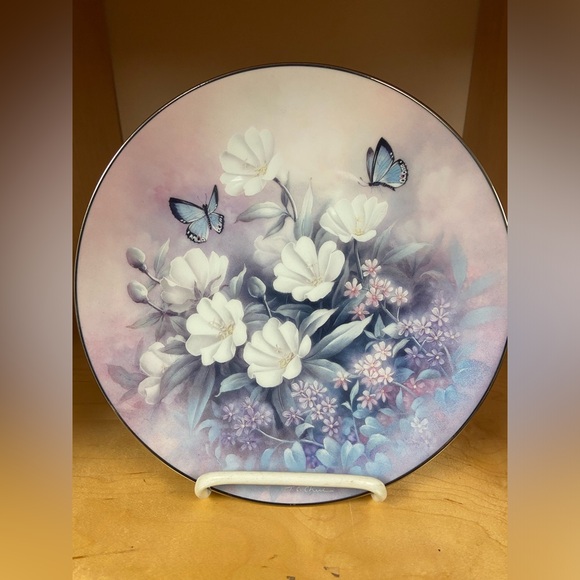 EDWIN KNOWLES AQUAMARIN GLIMMER COLLECTABLE PLATE by TAN CHUN CHIU - Picture 1 of 3